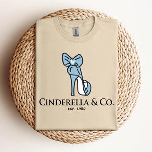 Cinderella and Co EST 1950, Camiseta Disneyworld, Camiseta Disneyland, Camiseta de férias, Camiseta Cinderella Company Est 1950, Presente para férias na Disney