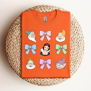 Disney Snow White Sweatshirt, Disney Princess Shirt,Snow White and The Seven Dwarfs Shirt,Disneyworld Snow White and The Seven Dwarfs Shirts