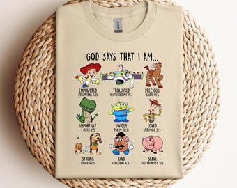 Chemise Toy Story Dieu dit que je suis, chemise personnages Toy Story, chemise voyage Disney, chemise amis Disney, chemise Toy Story, chemise Disney