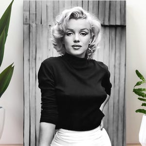 Marilyn Monroe poster Download digitale Arte murale stampabile Marilyn Monroe sul patio della sua casa stampa Elegante decorazione murale Arte di Hollywood