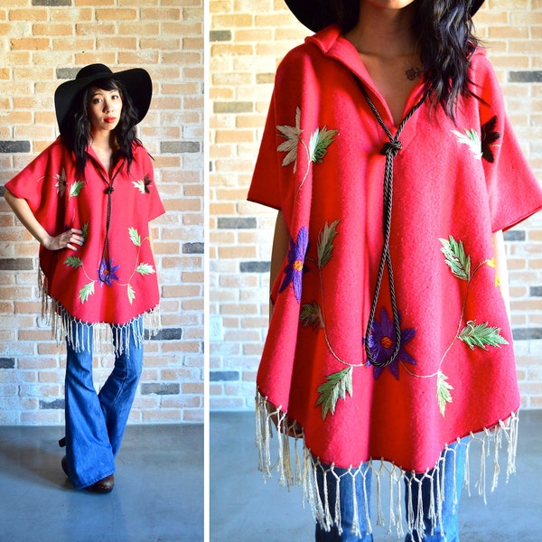 SALE 70s fleece poncho with floral embroidery - cute hippie cape with tassels - small S medium M