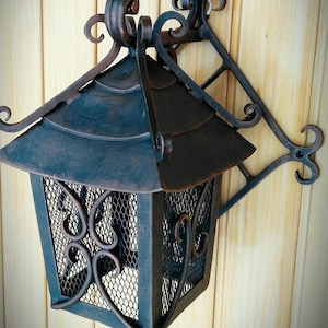 Hand-Forged "Cozy Lantern" Wall Sconce - Handmade, Rustic Style.Wall sconce,Rustic lighting,Vintage lighting,Hallway lighting,Porch lighting