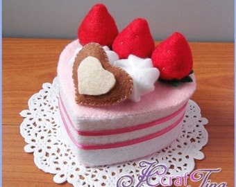 Heart-Shaped Strawberry and Cream Cake PDF pattern - Style 1