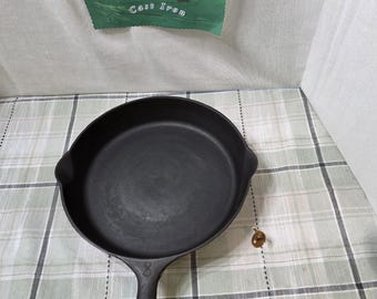 Sartén de hierro fundido, fabricante desconocido n.º 8.
