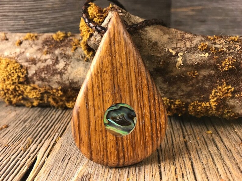 Wood Wooden pendant necklace