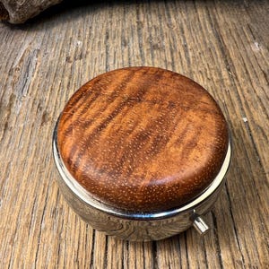 Wood/ Wooden Pill box/ case: AAAAA Gallery grade Hawaiian Curly Koa wood, 3 Compartments, 1 Compartment