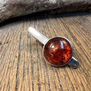 タイピン：バルト海産琥珀 20 mm（丸型）