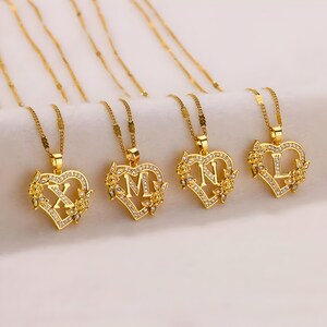 Collar con colgante de inicial de corazón personalizado, elegante joya personalizada para mujer, collar de moda, regalo único para ella