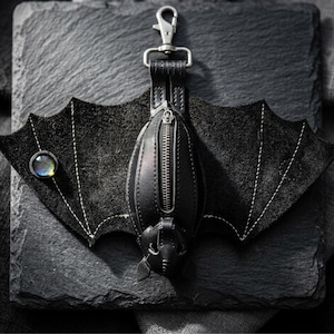 Gothic Keychain, Bag Accessory, Leather Coin Wallet,Cute Bat Purse,Gothic Keychain,Handmade Gothic Bat Coin Purse with Wings,Wallet Keychain