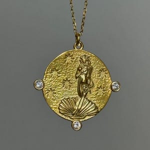 Goddess Venus Necklace, 925 Sterling Silver Birth of Venus Pendant, Venus Medallion, Goddess of Love Aphrodite Necklace, Sandro Botticelli