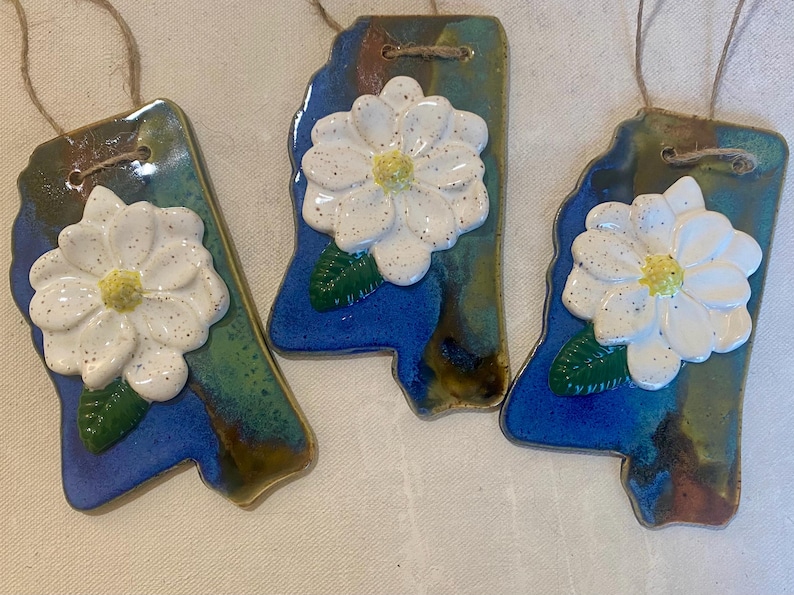 Mississippi Magnolia Pottery Ornament image 3