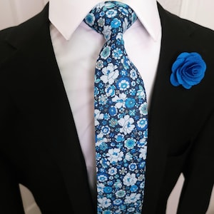 Navy Blue Floral Slim Tie