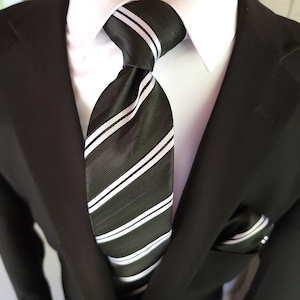 Black White Stripe Silk Tie Pocket Square Cufflink Set