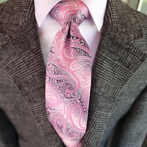 Pink Paisley Silk Tie Pocket Square Cufflinks Set