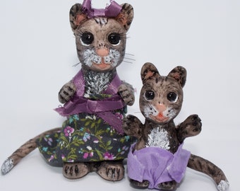 Handmade Polymer Clay Cat Figurines: Mommy and Baby Kitten Dollhouse Decor
