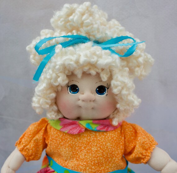 fabric sculpture dolls