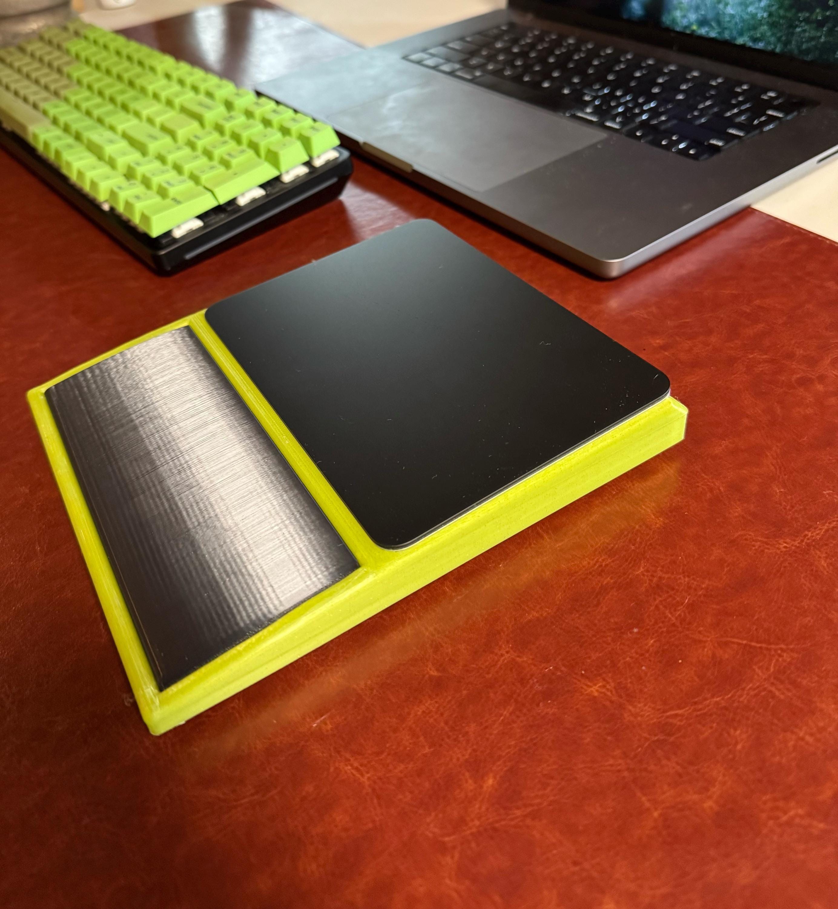 Apple Magic Trackpad用 スタンド Ergonomic Apple Magic Trackpad Cradle Dock With Soft TPU Wrist
