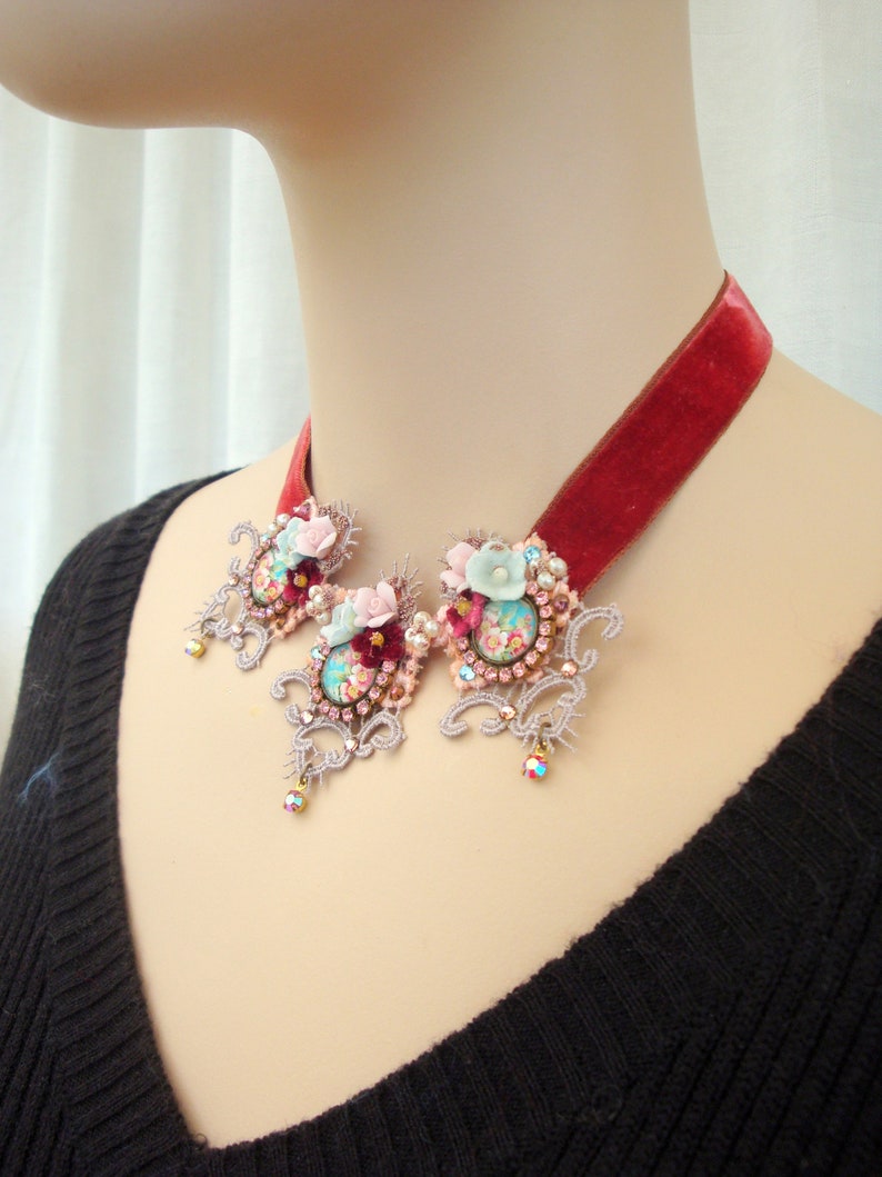 romantic necklace collier romantique cabochon sur dentelle et cristal image 9
