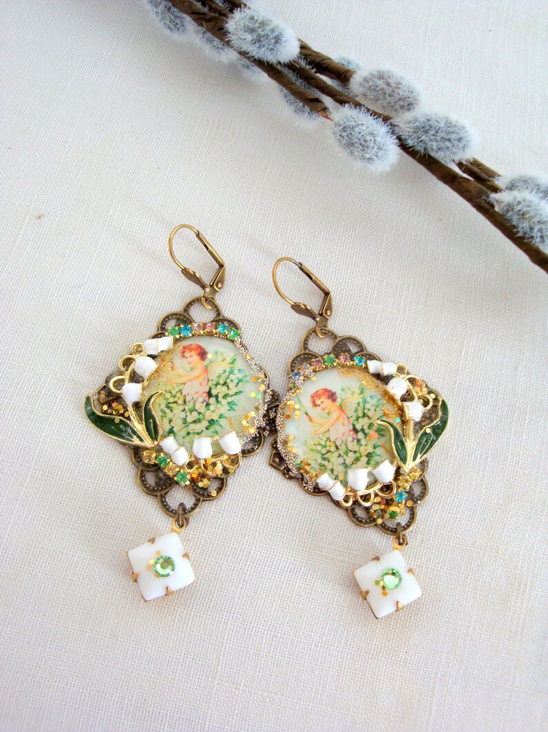 lily of the valley angel earrings boucles d'oreilles ange dans le muguet fait main image 3