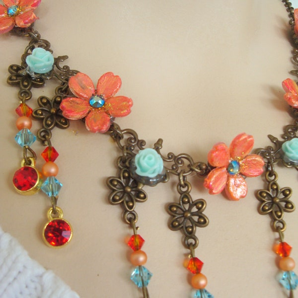 spring necklace  collier printanier fleurs corail fait main