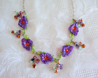 violets necklace  collier les violette printemps 2023 fait main