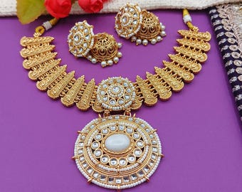 Kundan Choker Halsband Set: Rajputi Indiska Brudsmycken