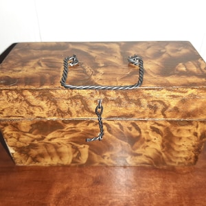 Folk Art Antique Reproduction 19th c. Grain Painted Document Keepsake  Box  vinegar putty