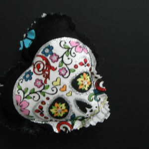 Sugar Skull Catnip Toy - Heart shape cat toys - gifts for cats - Day of the Dead - pet gifts - cat owner gifts - cat lover