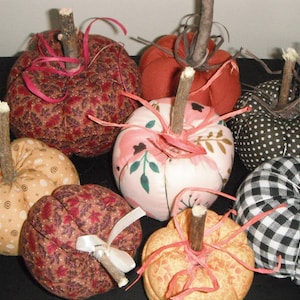 Fabric Pumpkin, Halloween Pumpkin Decor, Stuffed pumpkin, Fall decor, Halloween decor, pumpkin table display, handmade fabric pumpkin