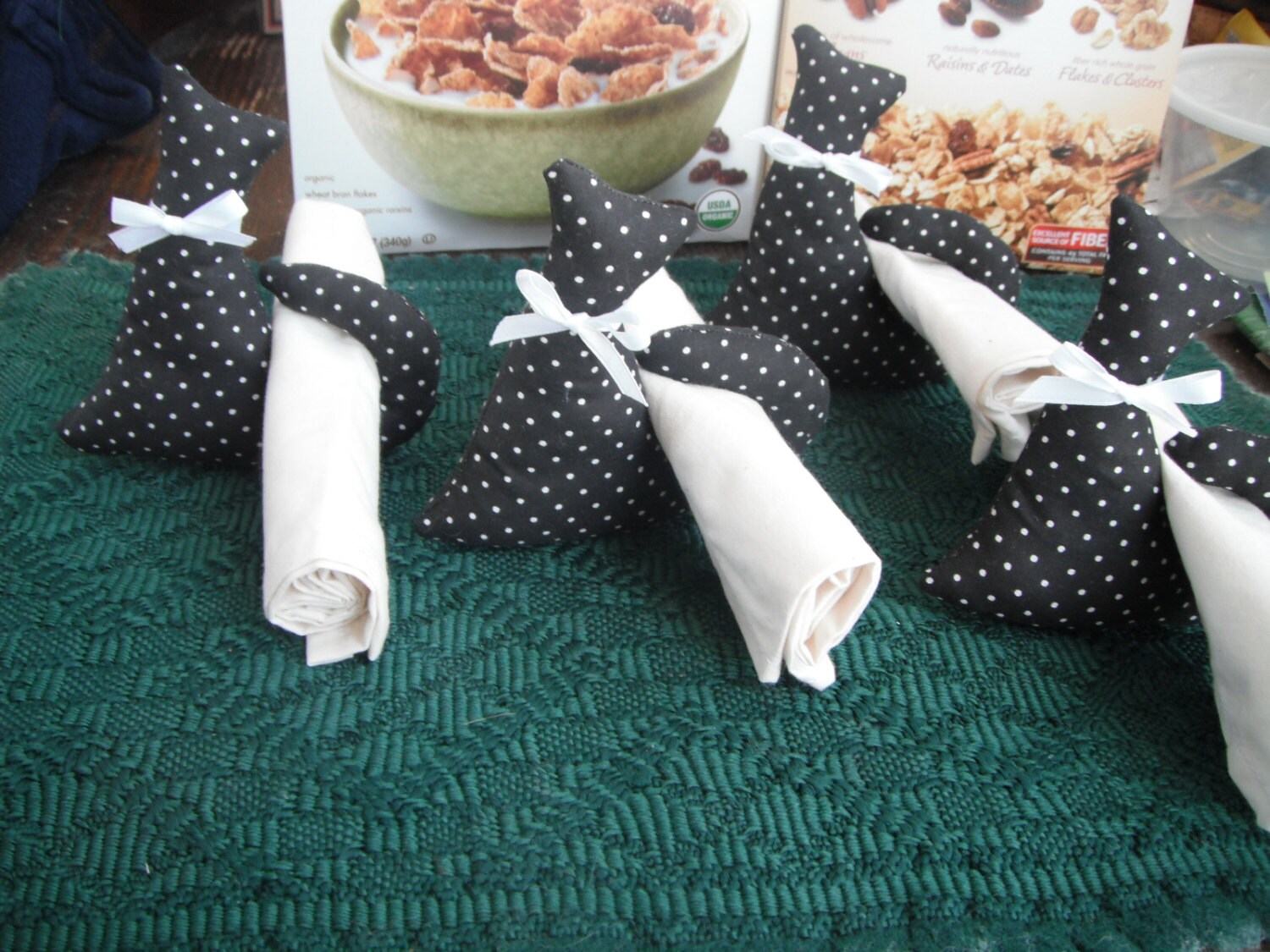 Halloween / Cat Napkin Rings / Napkin Holders / Kitchen Dining Gifts