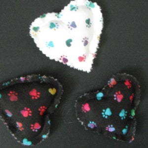 Catnip Toy Heart / Valentine for Cat / Pet Valentine Toy / Heart Catnip Toy / Catnip Toy / Catnip / pet rescue donation/pet shelter donation image 1