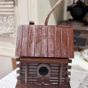 Country Lodge Handcrafted, Handstained,  Wood Log Cabin Birdhouse,7x6.5”, Brown, Water Protected