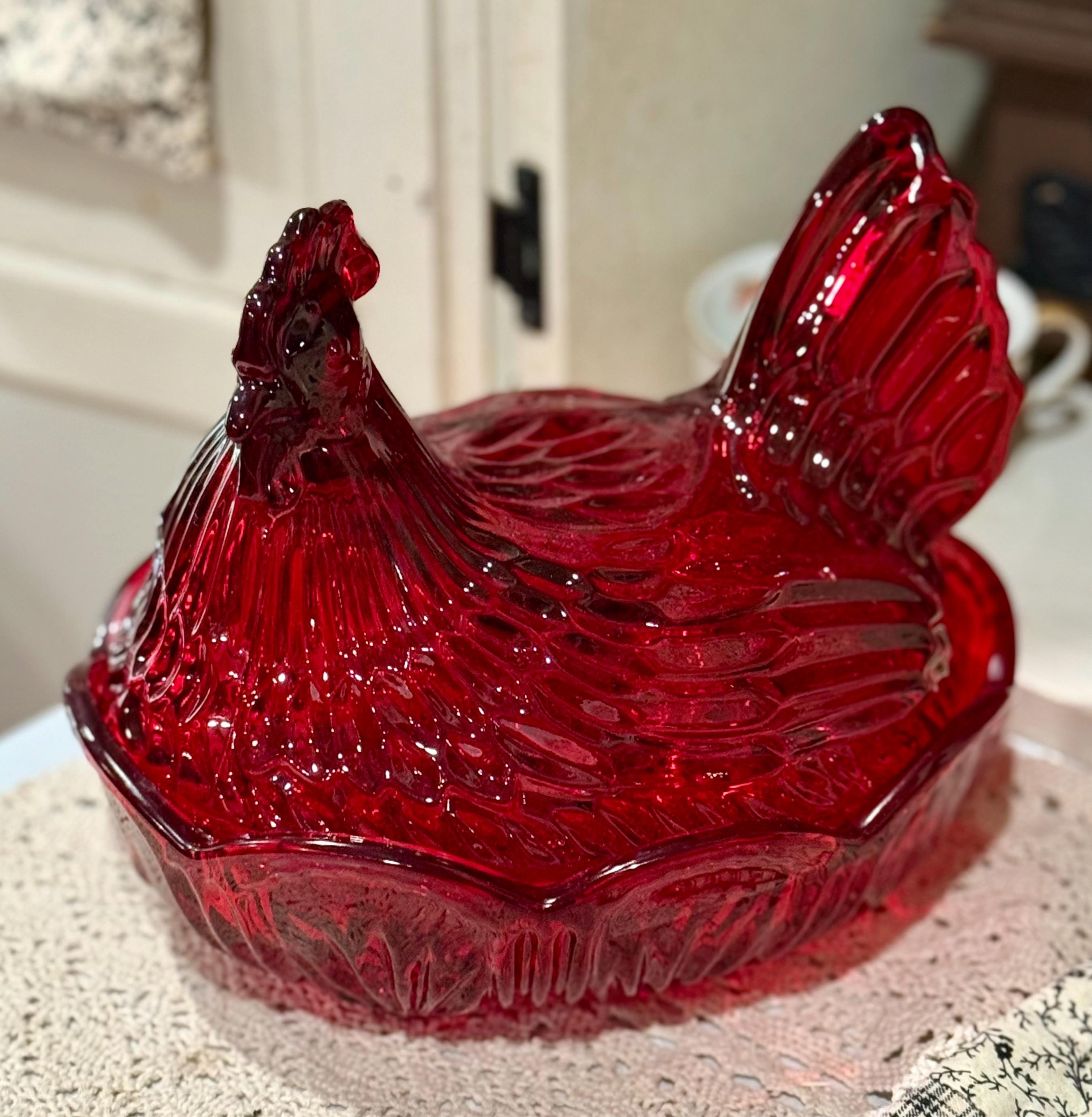 【送料無料】インディアンガラス 小物入れ ニワトリ Hen on Nest Clear Glass Chicken Hen on Nest by Indiana Glass Collectible