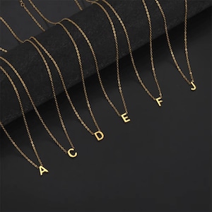 Gargantilla elegante con iniciales: collar con letras de la A a la Z, joyería minimalista de acero inoxidable.