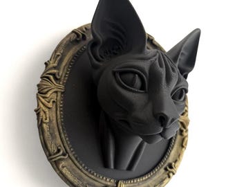 Sphynx-Katzenkopf-Wandskulptur im ägyptischen Bastet-Stil