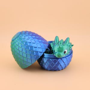 Flexi Drache mit Ei – 15 cm 3D-Drache | Mehrfarbig, farbige Augen, bewegliche Fantasy Figur Blau / Grün