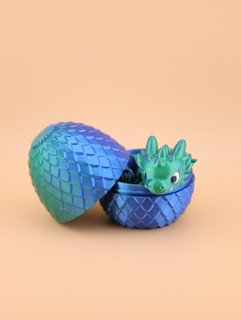 Flexi Drache mit Ei – 15 cm 3D-Drache | Mehrfarbig, farbige Augen, bewegliche Fantasy Figur Blau / Grün