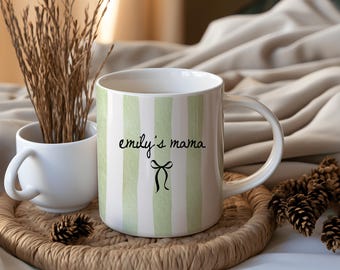 Taza personalizada con rayas de acuarela, taza de café azul claro personalizada, taza para el Día de la Madre, regalo de inauguración de casa para ella, juego de regalo de taza de té de cerámica