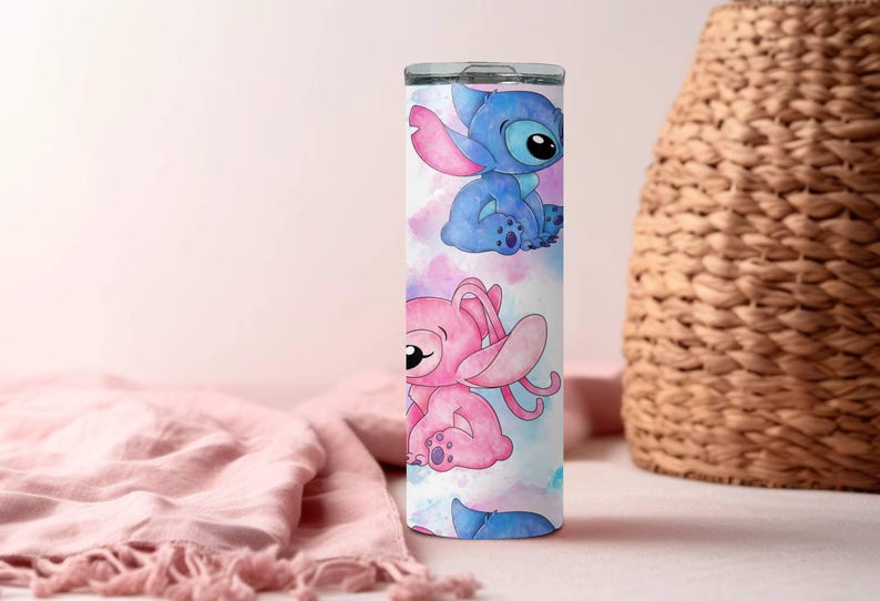 Vaso de Stitch y Ángel, vaso de Stitch de Disney, vaso estrecho con pajita y tapa, vaso de acero de 20 oz, regalo de Navidad, regalo para los amantes de Stitch imagen 9
