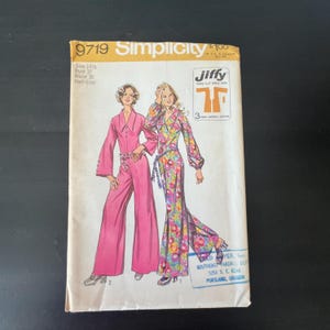 Simplicity Jiffy 9719 Mod Jumpsuit Size 14 1/2 // UNCUT Sewing Pattern // Vintage 70s