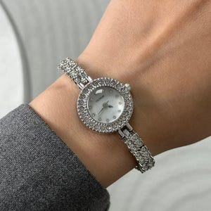 Havares Silver Women&#39;s Watch, Present for Her, Gold Colour, Vintage Design, Adjustable Band,New Season,Woman Watch,Silver Watch,Gift for her