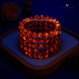 Braccialetto Yooperlite all'ingrosso da 5 pezzi, pietra preziosa Emberlite con luce UV, gioielli curativi per donne, uomini e bambini, regalo per Halloween e feste di compleanno