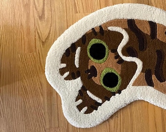 Handmade Tufted Wavy Cat Rug | Eco-Friendly Tabby Cat &quot;Sasha&quot; | Customizable Eyes