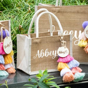 Personalized Bridesmaid Tote Bag,Custom Burlap Bag with Name,Bridal shower bag,Bachelorette Party Bag,Beach Bag, Bridesmaid Proposal Gift