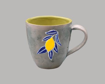 Handgefertigte Keramikglockentasse mit Zitronen-Illustration - 300ml容量