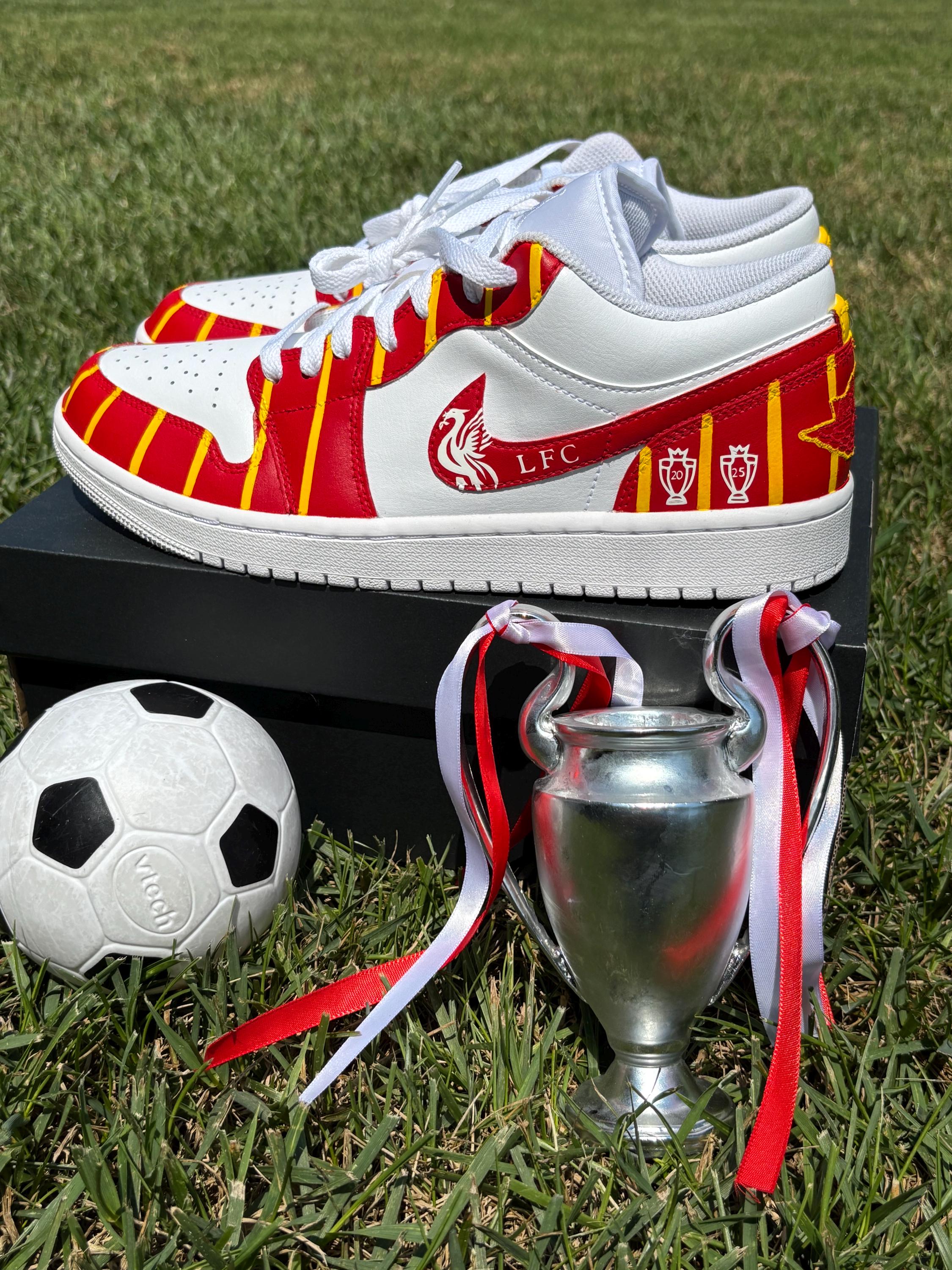 Liverpool fc sneaker - Etsy 日本