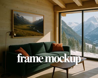 Mockup di Wall Art PSD – Chalet alpino, divano verde (download digitale)