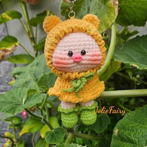 Cute Handmade Crochet Pig Charm – Funny Piggy Bag Charm, Backpack Accessory or Gift Idea