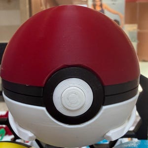 Poke ball functional open and close|| has magnets and hinges
