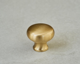 Pomo redondo ovalado con forma de hongo: un detalle único para muebles y decoración del hogar. Pomos redondos, pomos para tocador y pomo para baño. Latón cepillado.